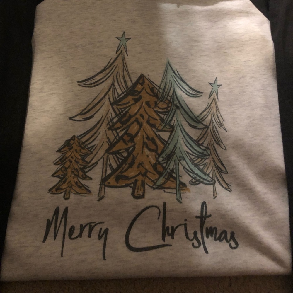 Merry Christmas Raglan - Picture 2 of 3